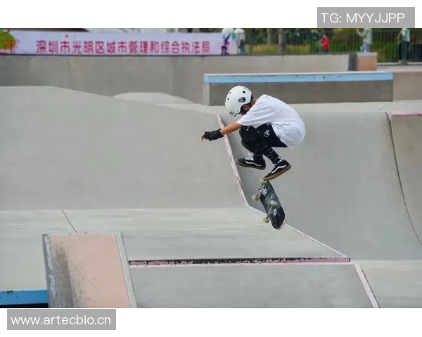 深圳滑板队边路渗透战术分析与效果评估探讨